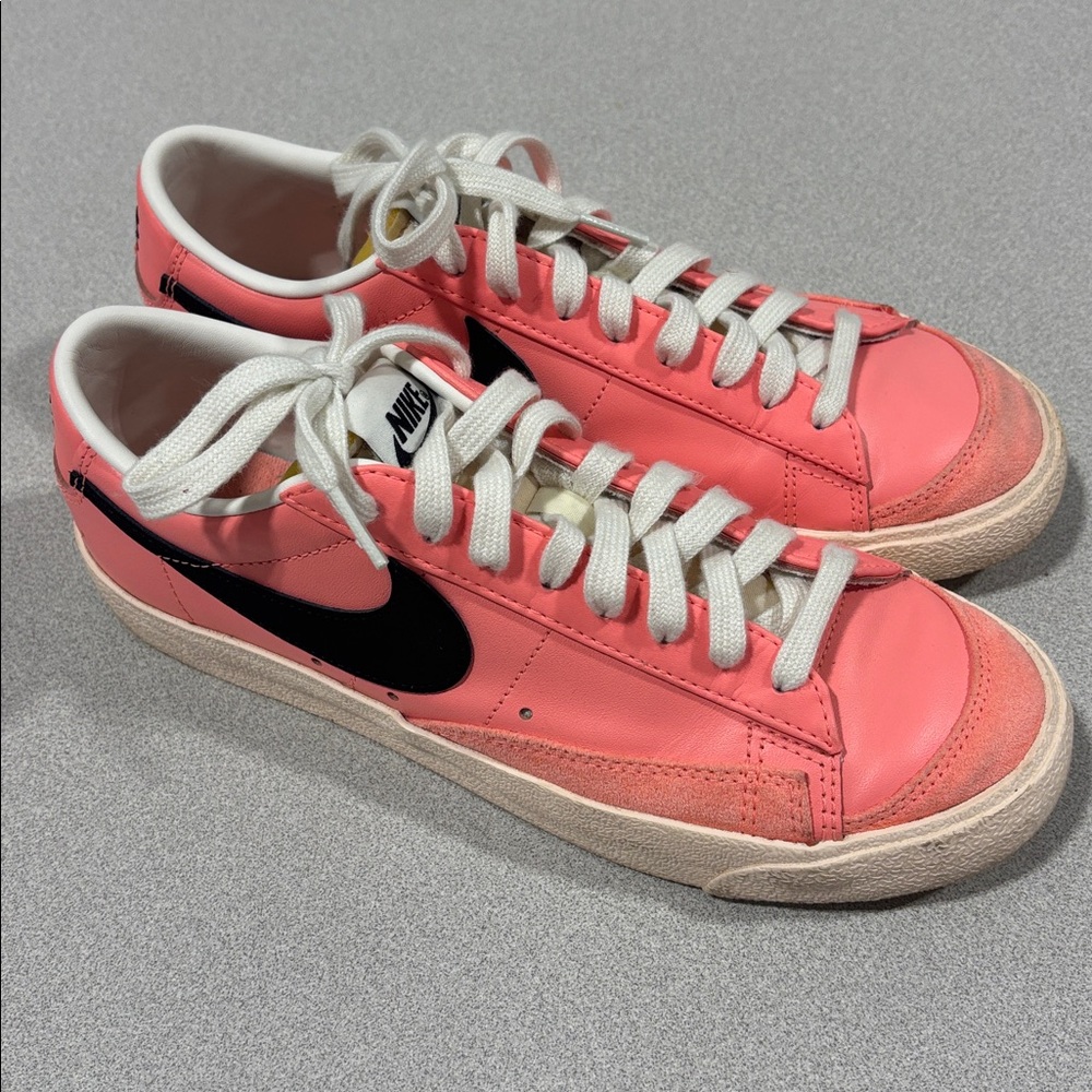 Pink Nike Blazer Low ‘77! Size 9